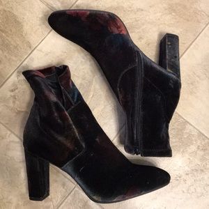Madden Girl Floral Patterned Velvet Booties